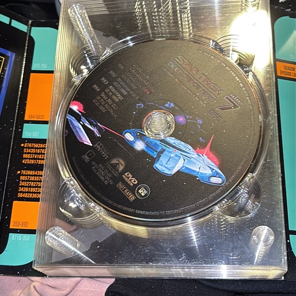 Star Trek Deep Space Nine series 7 - Picture 4 of 13